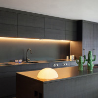 Светодиодная лента для подсветки кухни: варианты и преимущества